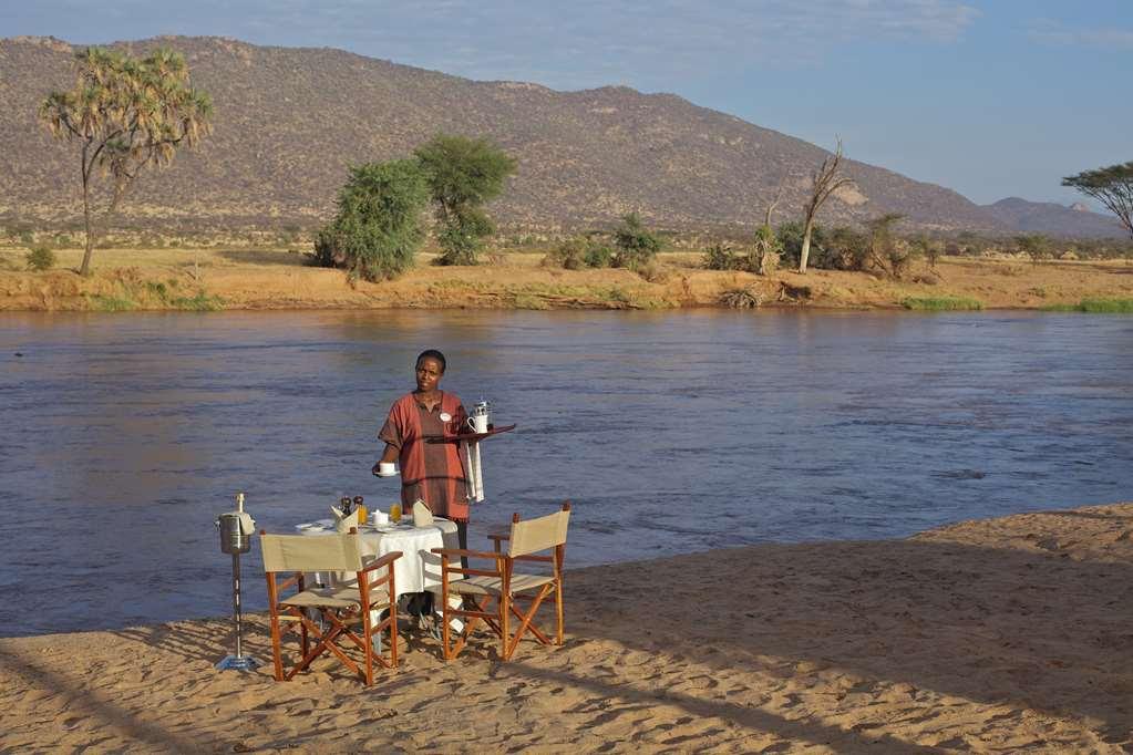 Ashnil Samburu Camp Hotel Restaurante foto